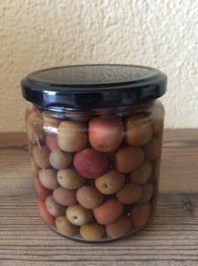 OLIVES EN CONSERVA OLIVES EN CONSERVA
